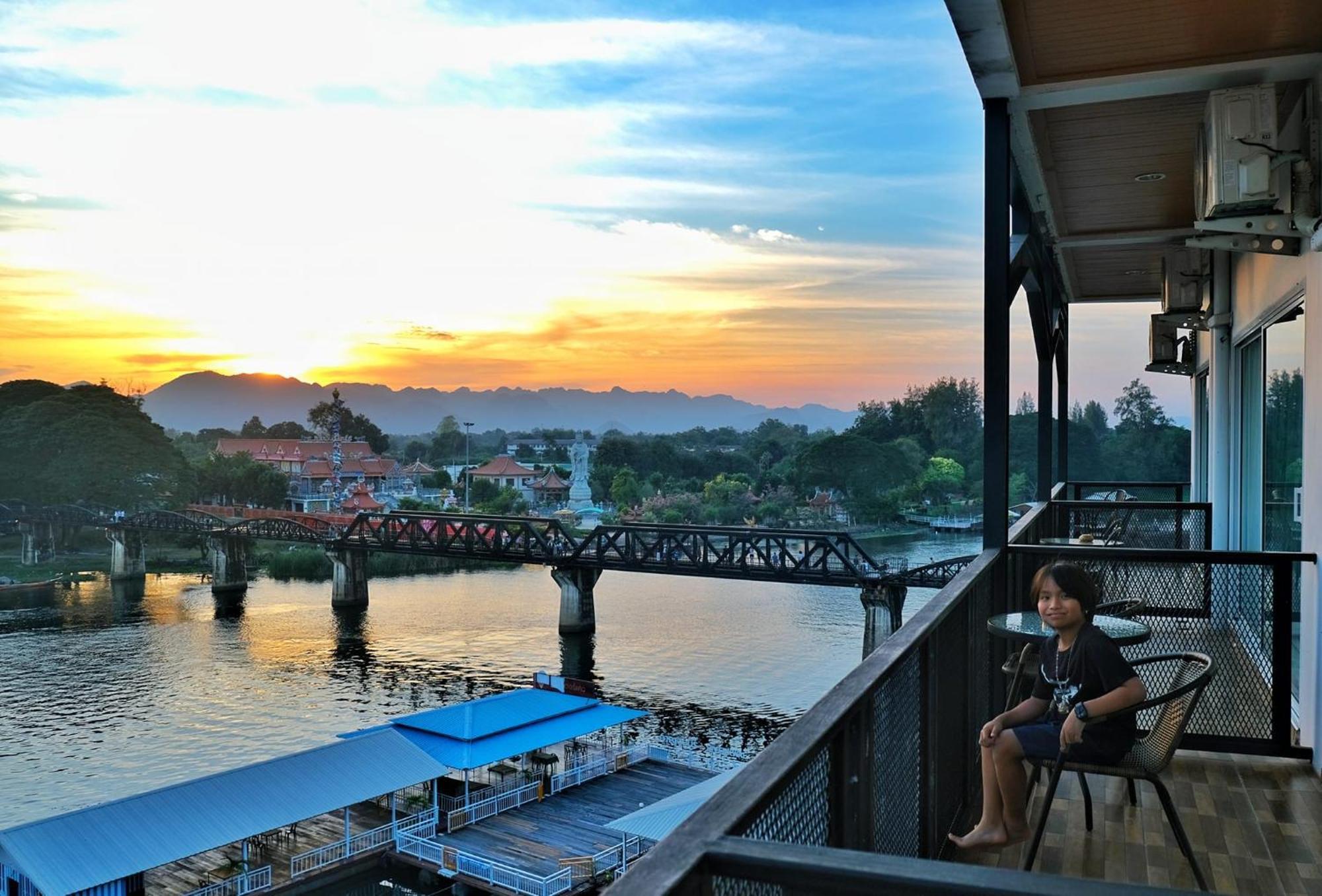 River Kwai View Hotel - Sha Extra Plus Certified Kanchanaburi Exterior photo